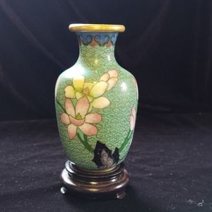 ASIAN STYLE MINI VASE